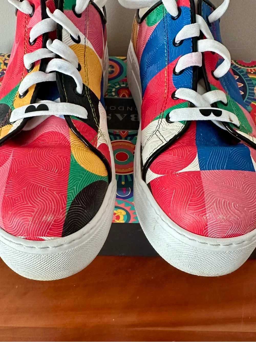 Embassy London Camila platform sneakers in Groovy colorway